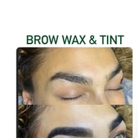 She PMU Specialist - permanent makeup work