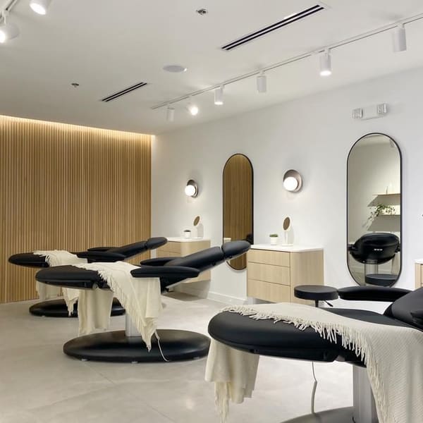 Studio 3D Brows, Lashes & PMU - Cocowalk - permanent makeup in Coconut Grove, FL