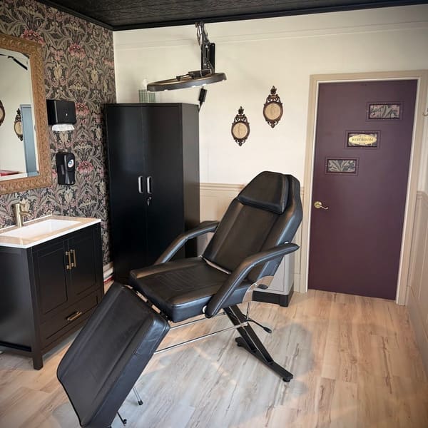 Studio Ash - permanent makeup in Leopolis, WI