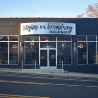Styles on Broadway Paris - permanent makeup work