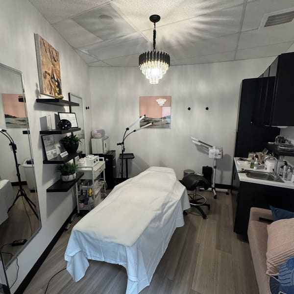 Sugarlillies At Bello Salon Suites - permanent makeup in Sacramento, CA