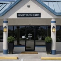 Sunset Glow Suites - permanent makeup work