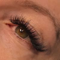 Suzie Johnson - Lash Artist - permanent makeup work