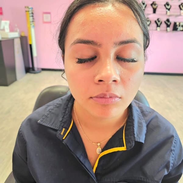 Threading ibrows - permanent makeup in Sacramento, CA