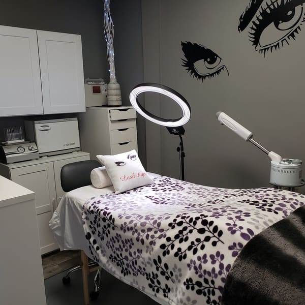 Vérité Skin & Lash Studio - permanent makeup in Centennial, CO