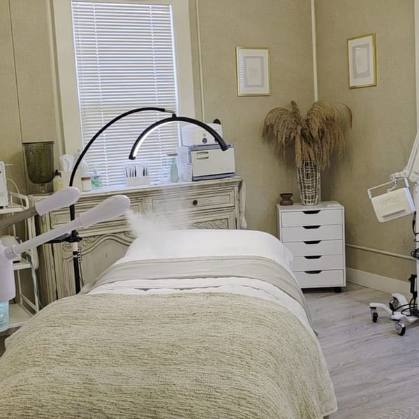 Venia Spa - permanent makeup in Spreckels, CA