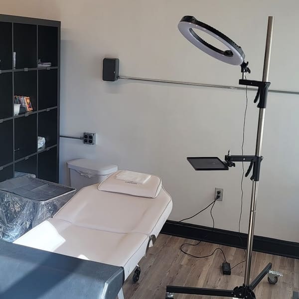 Vixen Beauty and Wellness, Permanent Makeup and Business Spaces - permanent makeup in Plainfield, IL