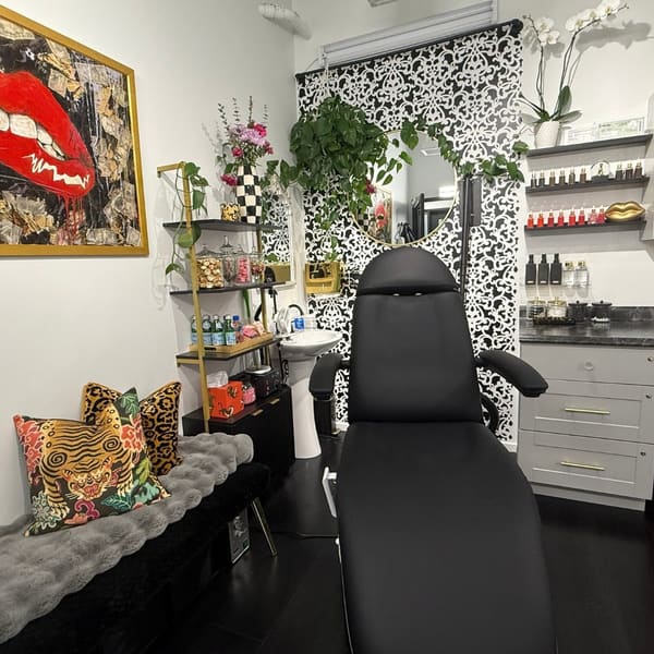 WrightLooks - permanent makeup in West Hollywood, CA