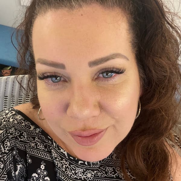 Zola's Beauty Lounge - permanent makeup in Leesburg, VA